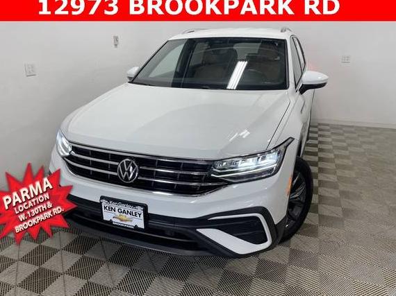 VOLKSWAGEN TIGUAN 4MOTION 2022 3VV2B7AX0NM129644 image